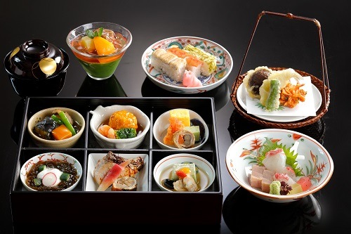 シェラトン都ホテル大阪】 日本料理「うえまち」 お食事券 ≪ランチ 