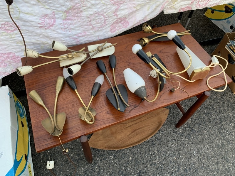 ブラケットランプ