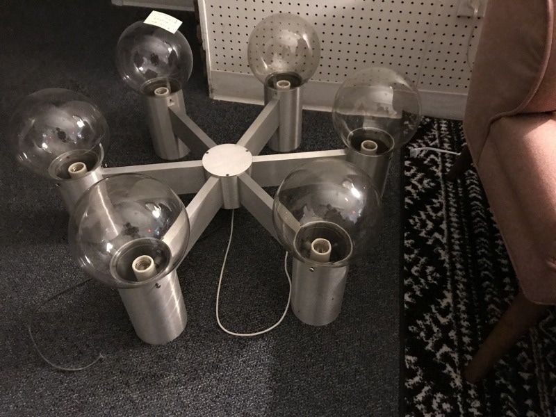 アトミックシャンデリア