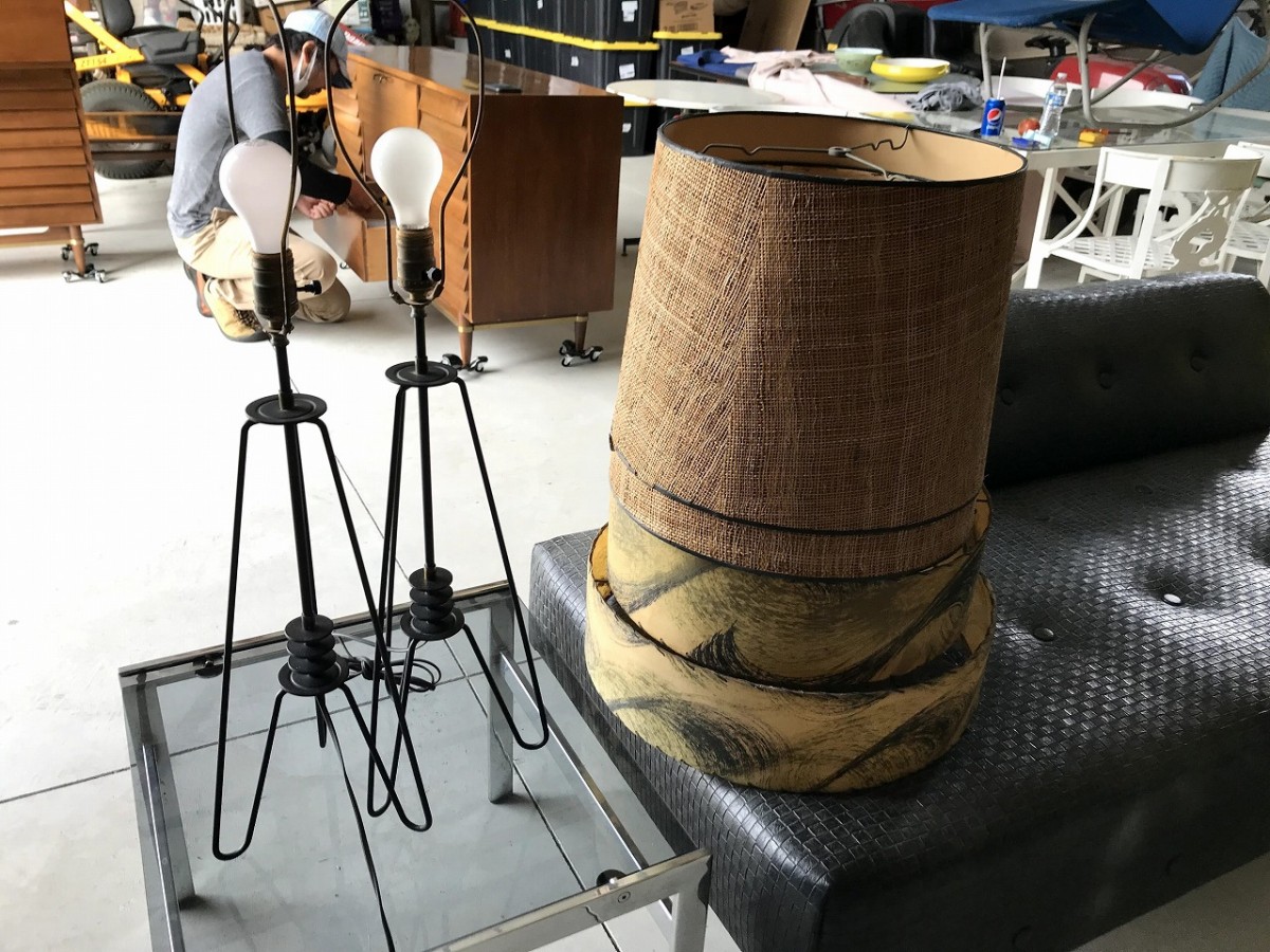 ワイヤーベーステーブルランプ