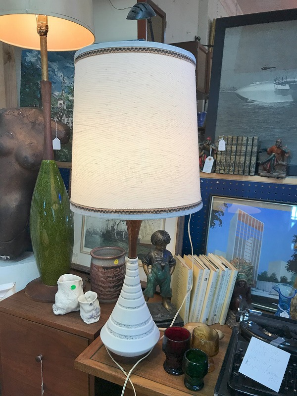 テーブルランプ