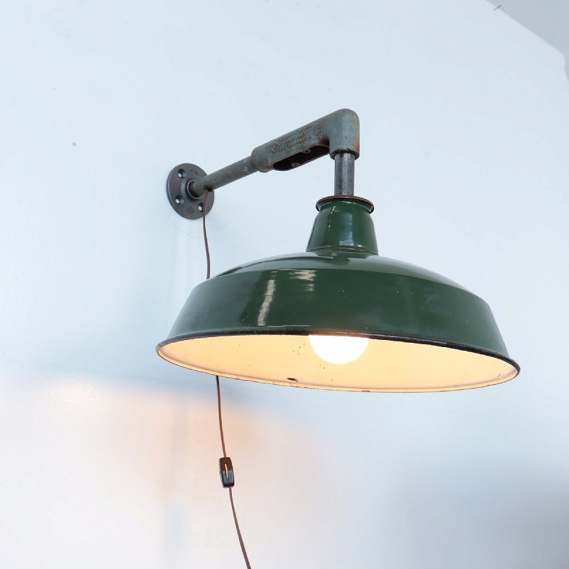 ウォールランプ