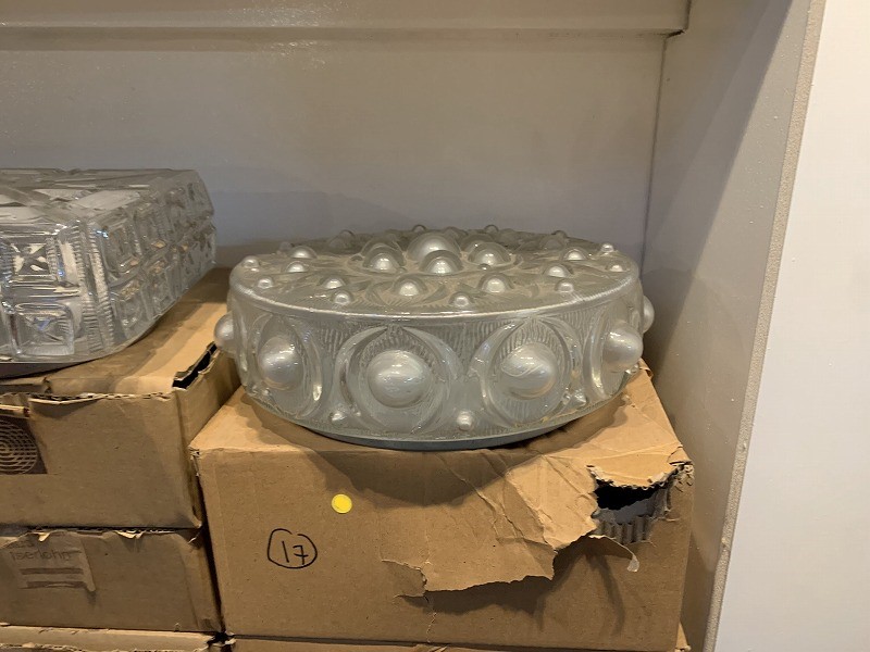 ガラスシーリングランプ