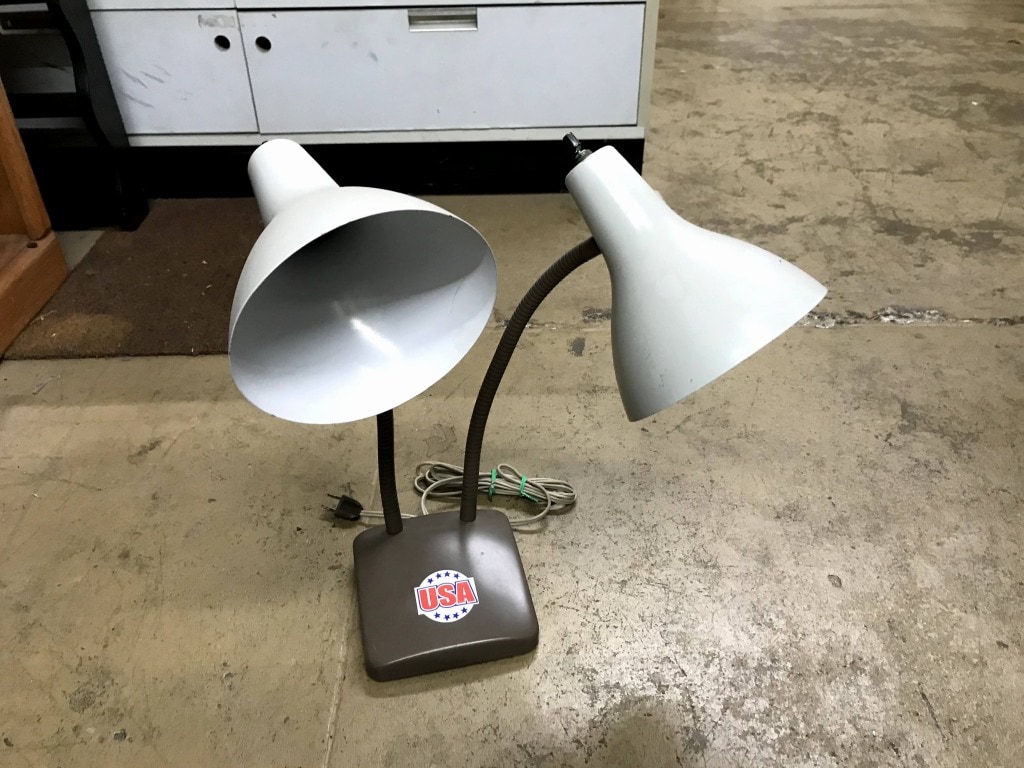 2灯デスクランプ