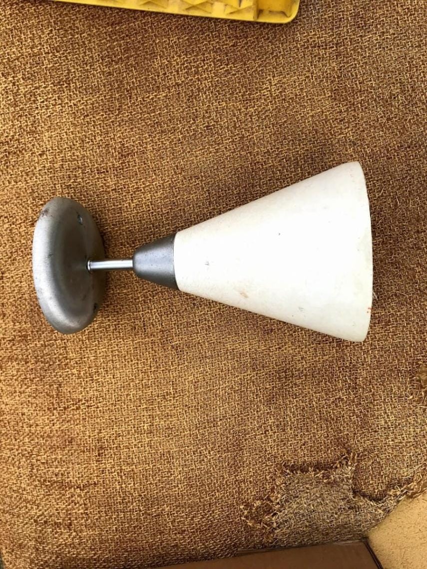 コーンシーリングランプ