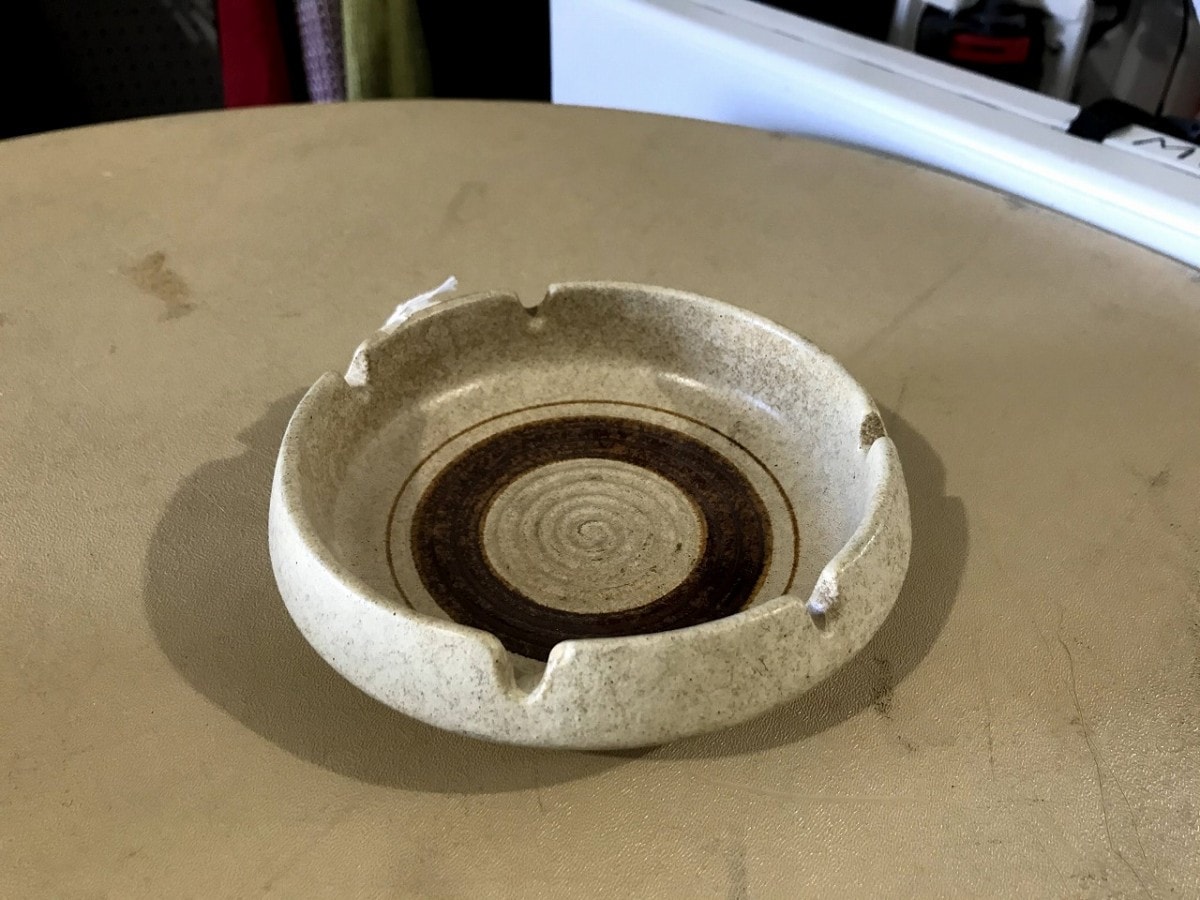 ポタリーアッシュトレー