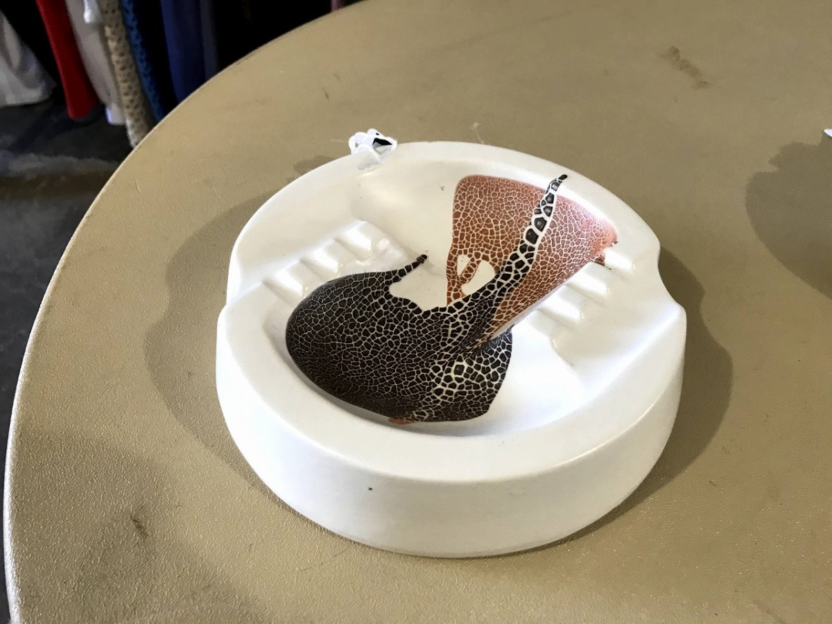 ポタリーアッシュトレー