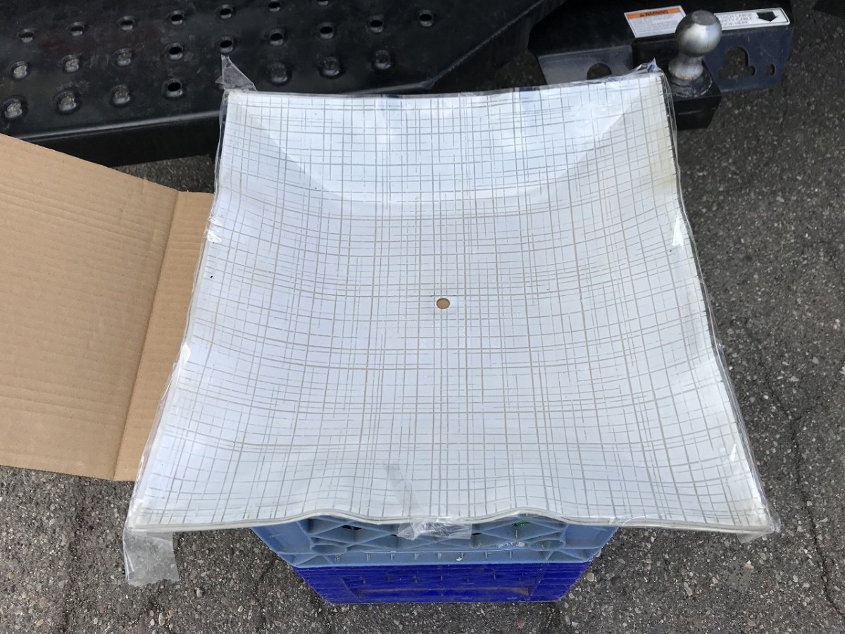 ガラスシーリングランプ