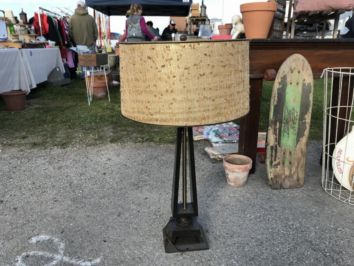 テーブルランプ