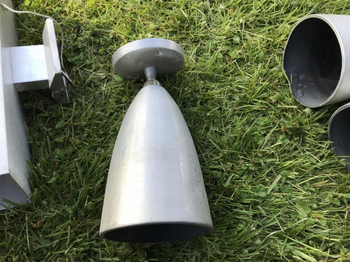 コーンブラケットランプ