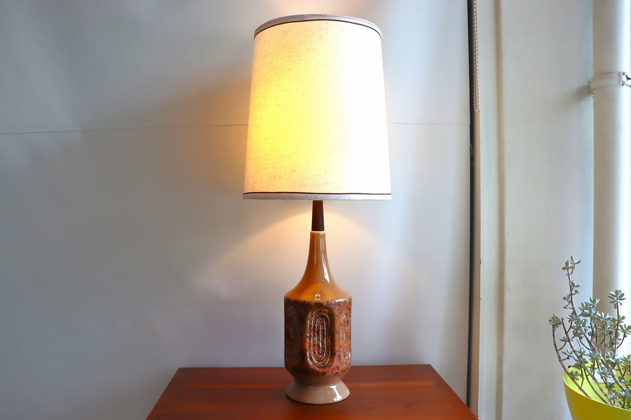 ポタリーベーステーブルランプ