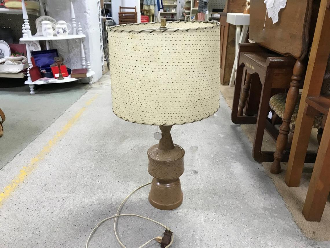 ポタリーベーステーブルランプ