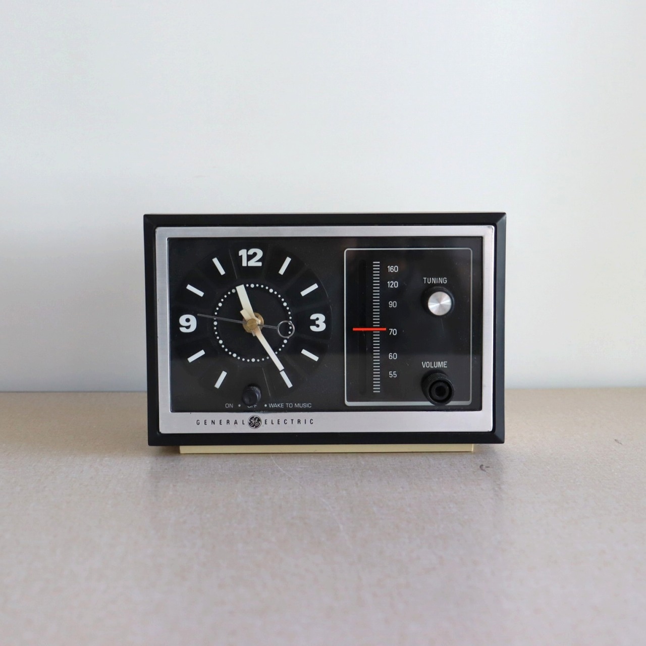 GE社製テーブルクロック