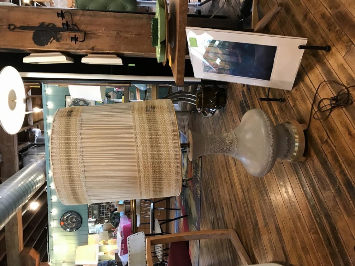 ポタリーベーステーブルランプ