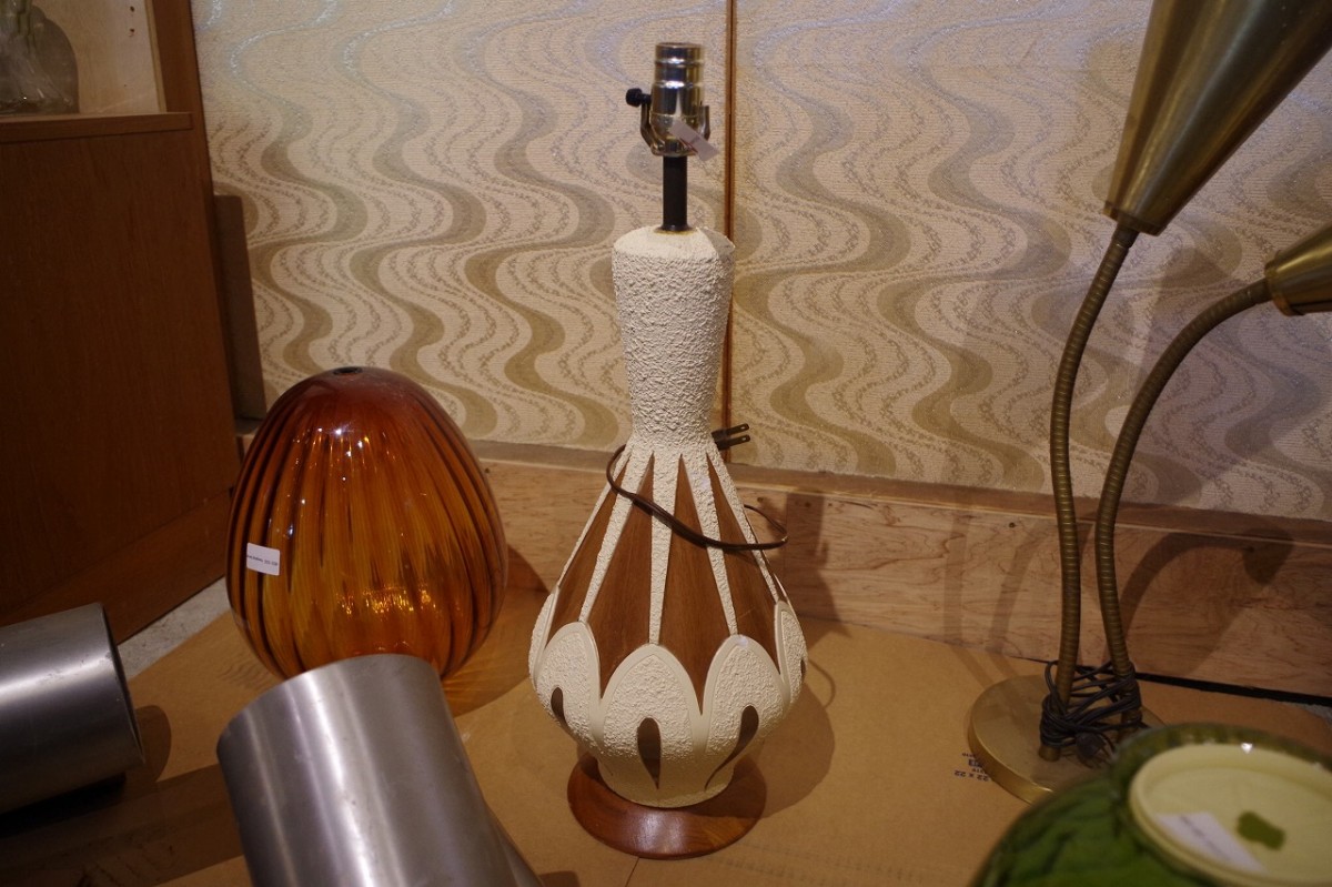 ポタリーベーステーブルランプ