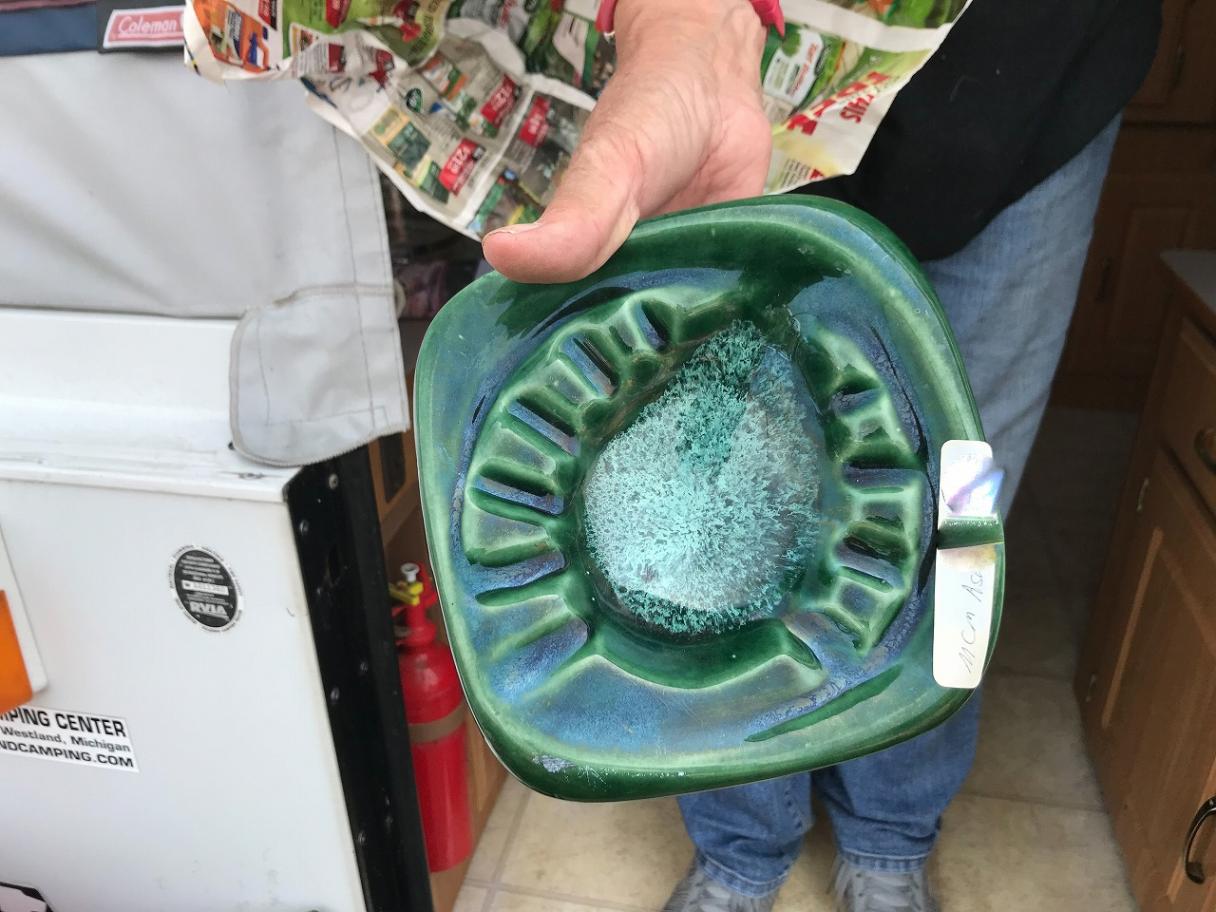 ポタリーアッシュトレー