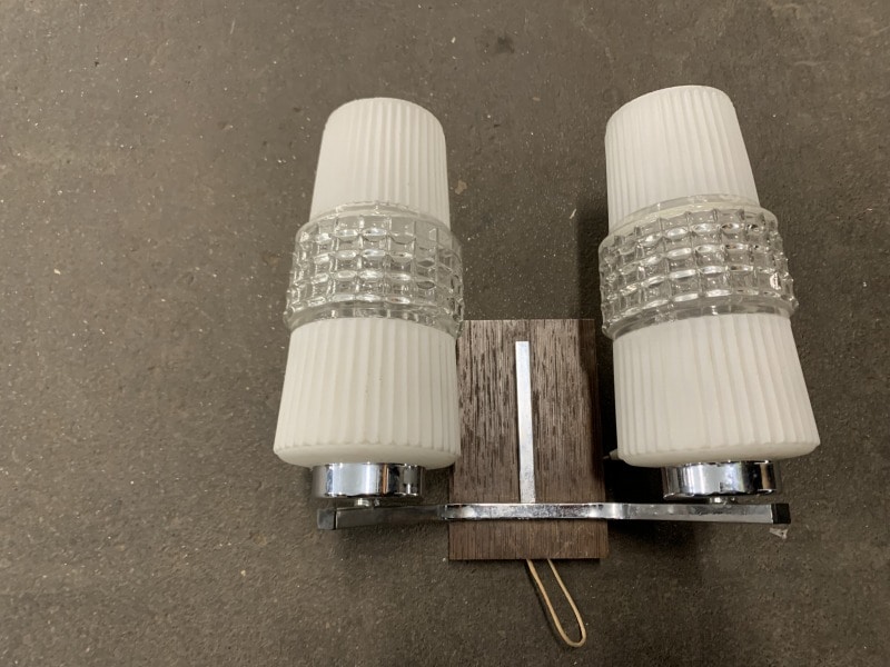 ブラケットランプ