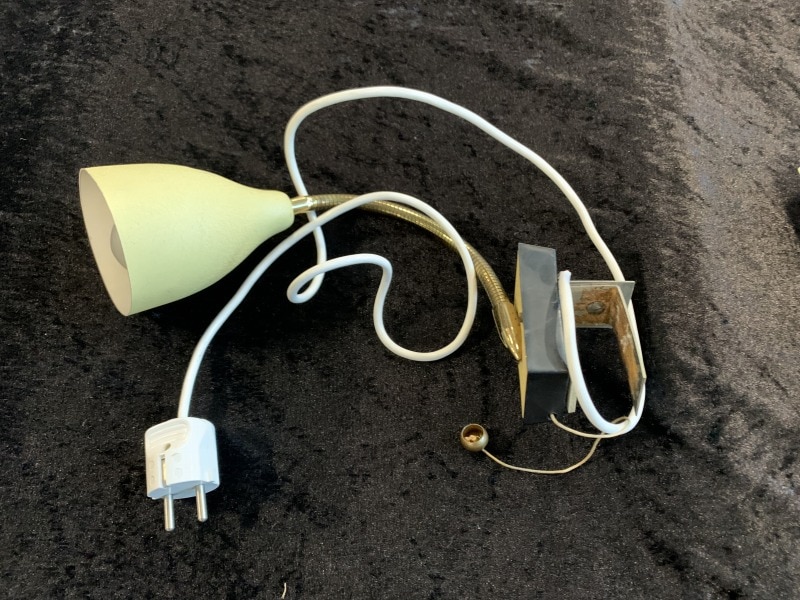 ブラケットランプ