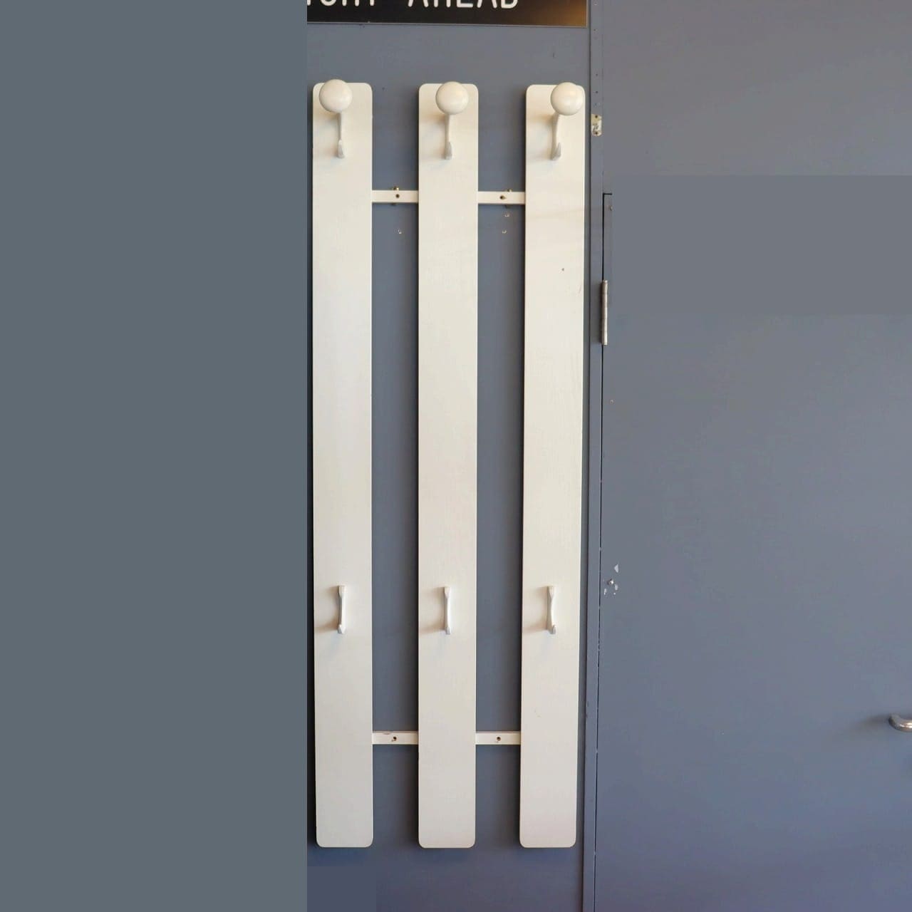 VARO,S.A. VALENTI ウォールハンガー 楽天市場】ウォールシェルフ 壁掛けハンガーラック 壁掛けラック