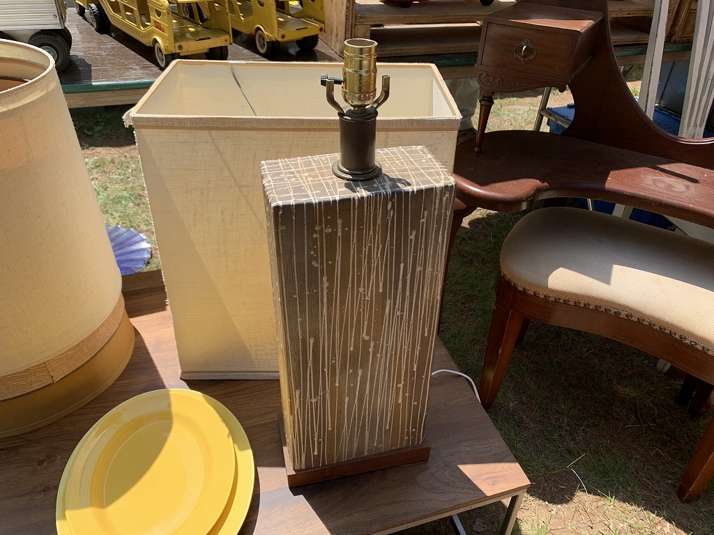 ポタリーベーステーブルランプ