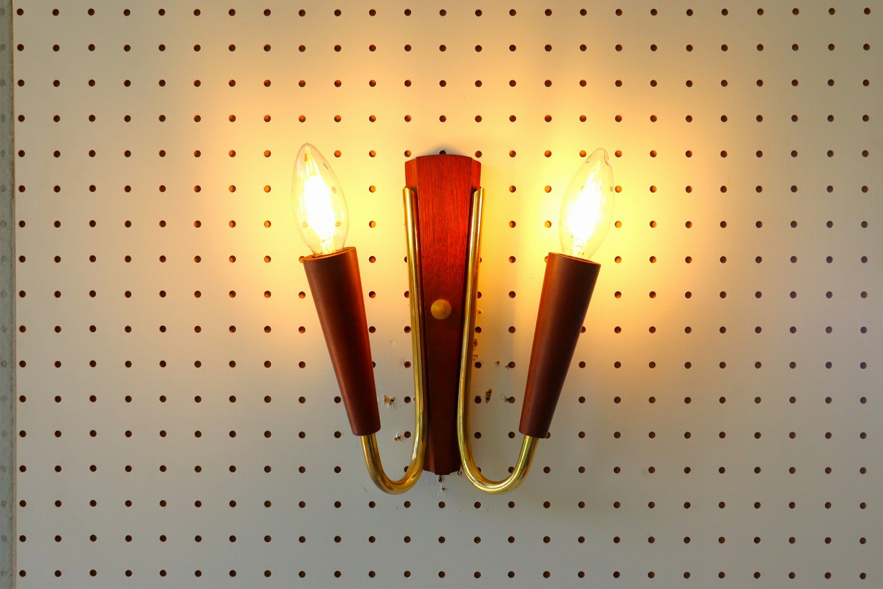 2灯ブラケットランプ