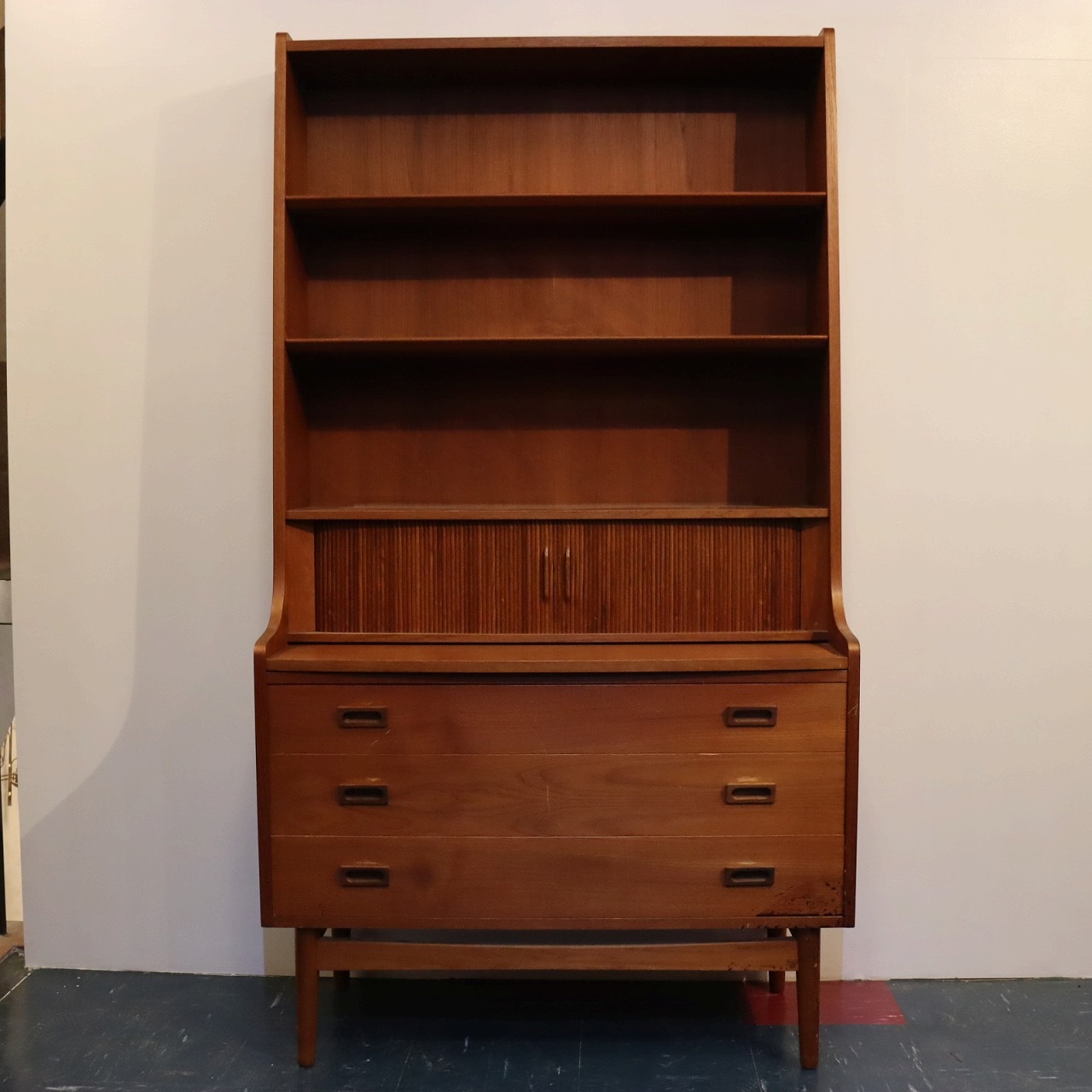 ブックシェルフ