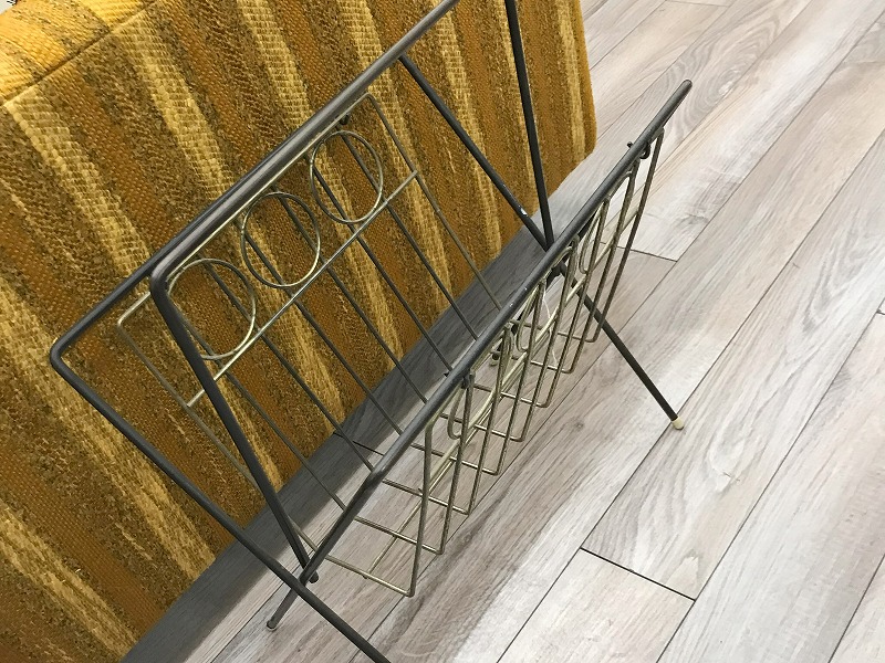 マガジンラック