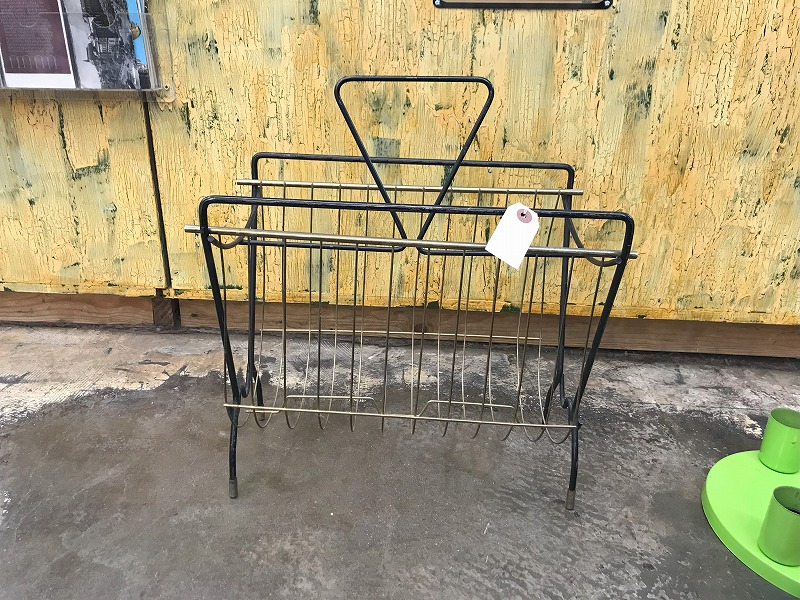 マガジンラック