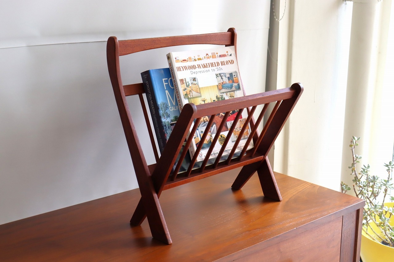 マガジンラック