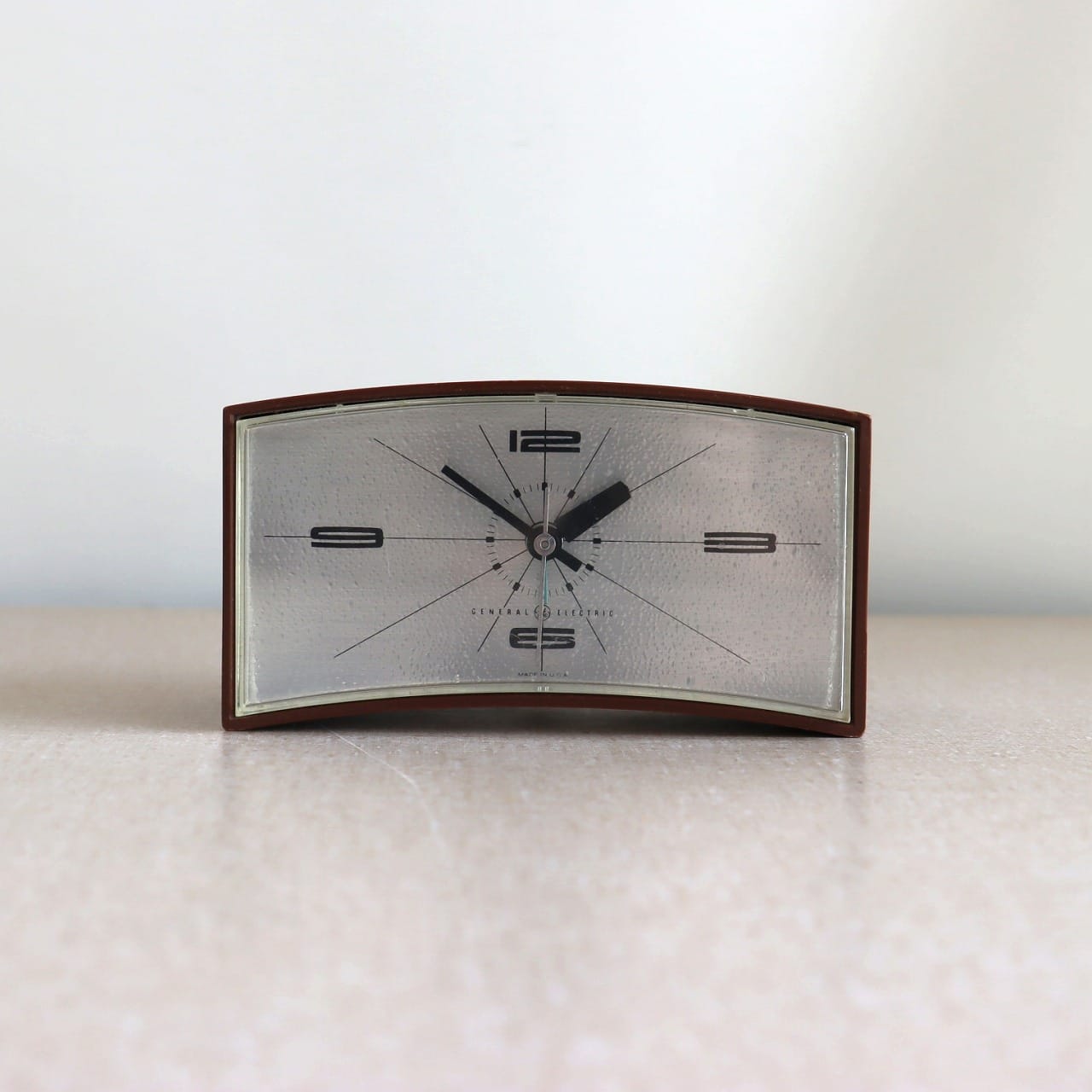 GE社製テーブルクロック