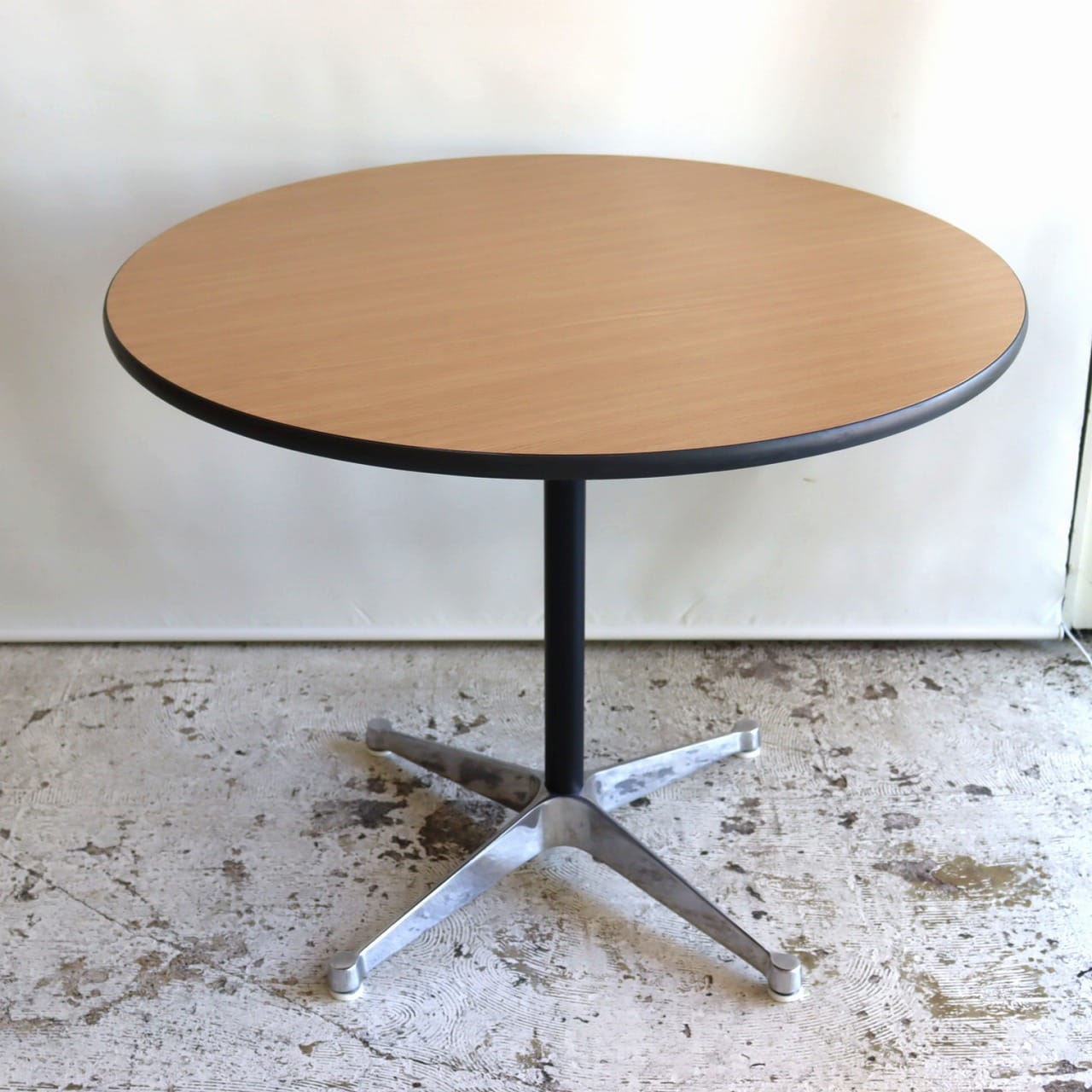 ハーマンミラー カールハンセン ラウンドテーブルセット テーブル 椅子 H004 ハーマンミラー カールハンセン ラウンドテーブルセット