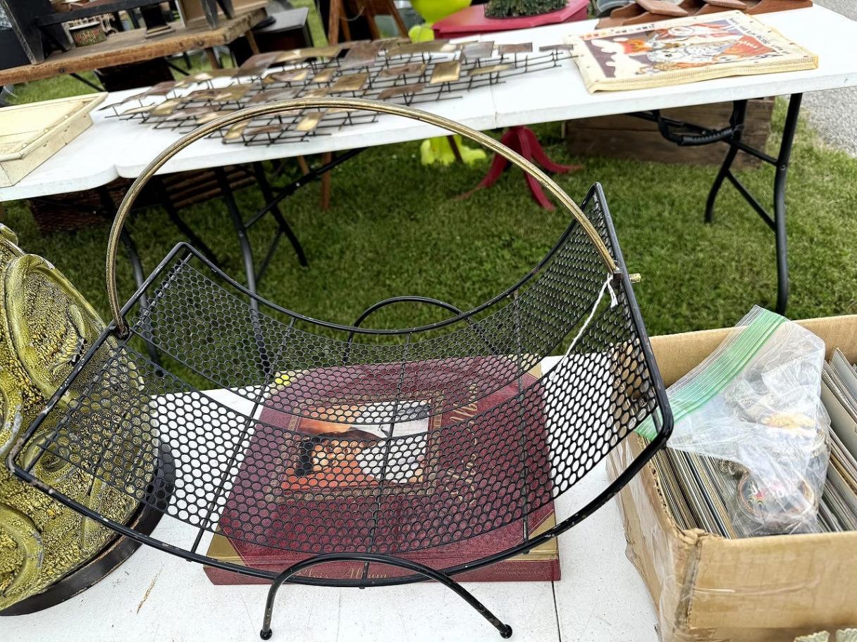 マガジンラック