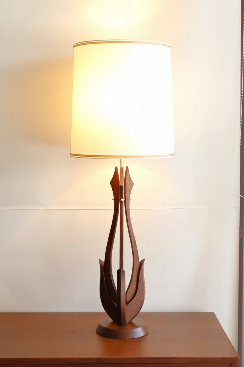 ウッドベーステーブルランプ