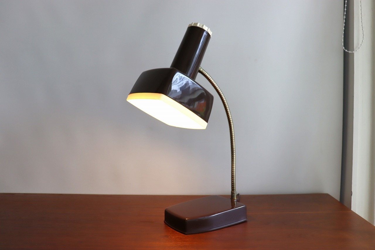 グースネックデスクランプ