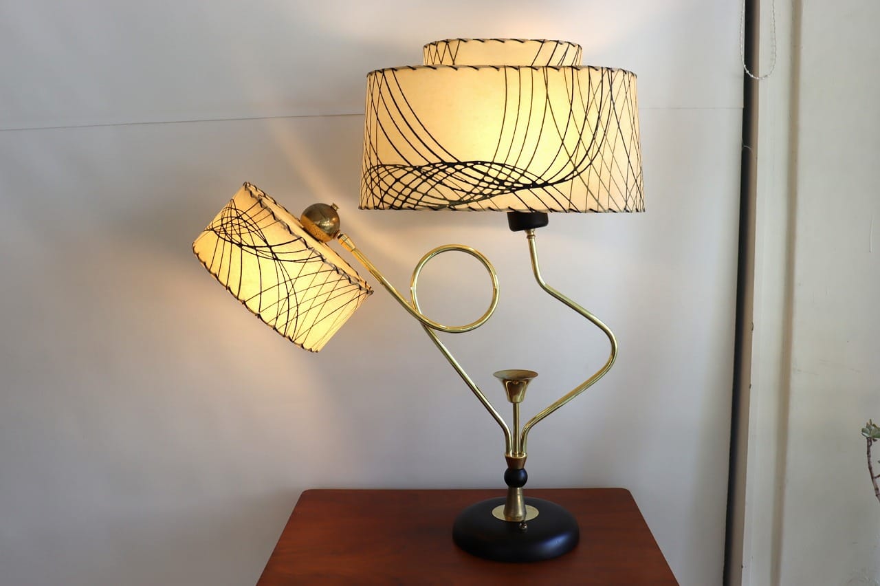 マジェスティック社製テーブルランプ