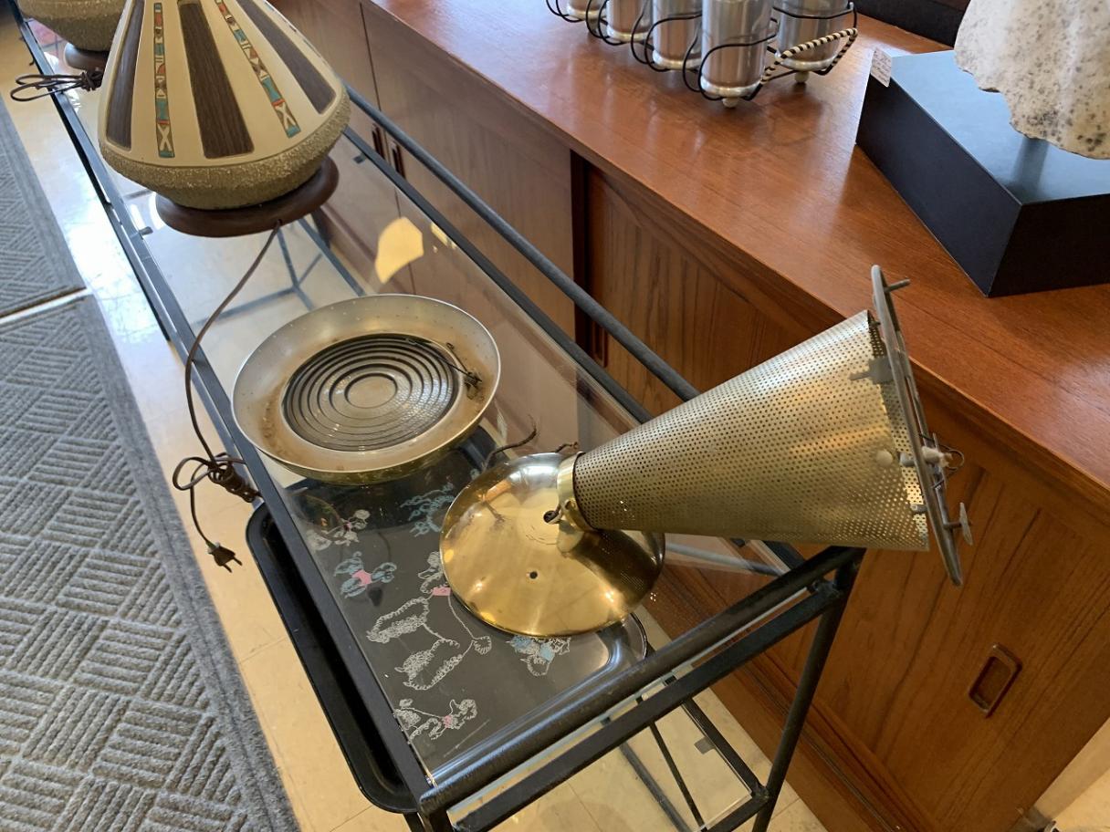 ブラケットランプ