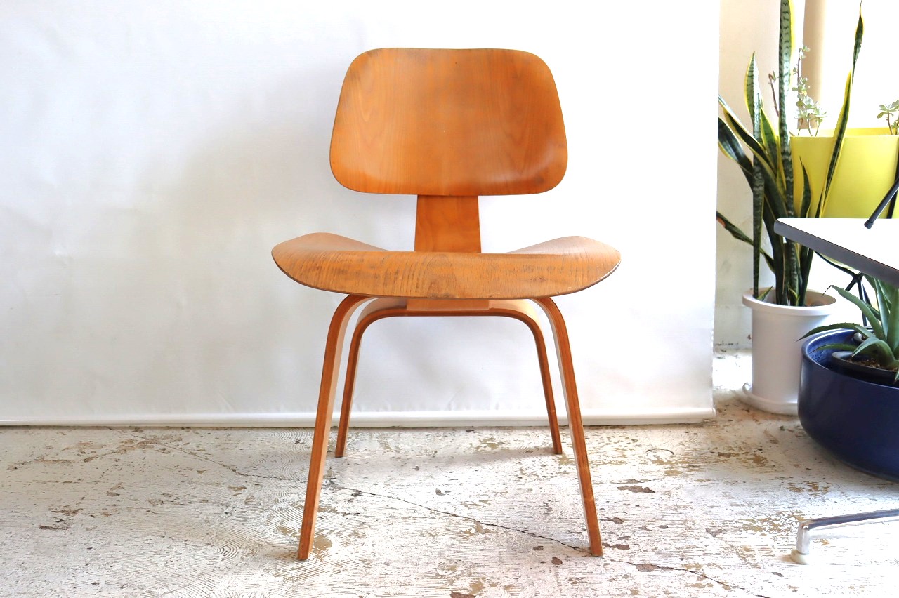 専用！HermanMiller ハーマンミラー Eames イームズチェア ④ Herman Miller Eames Molded Plastic Side Shell Chair