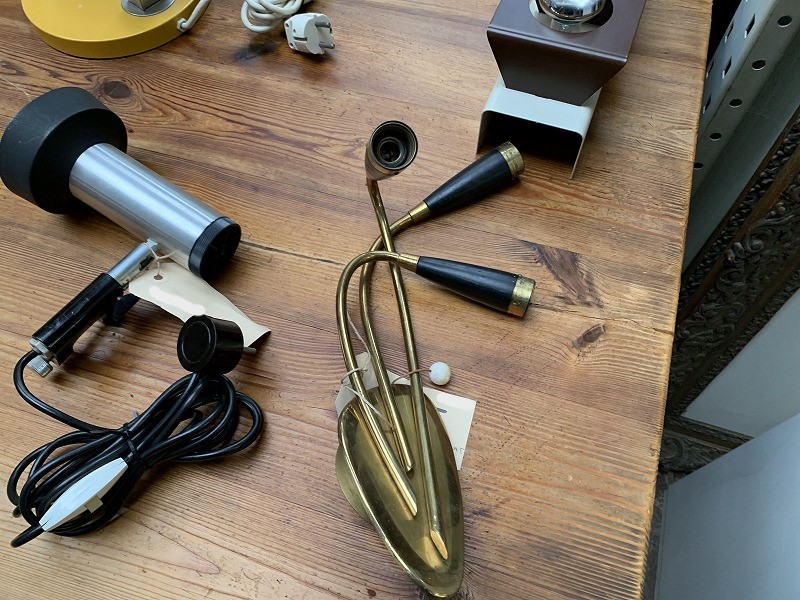 ブラケットランプ