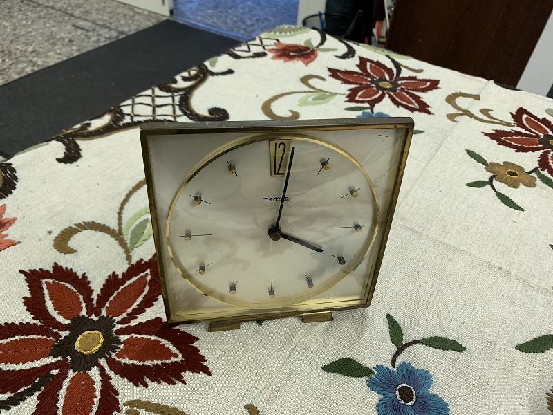 テーブルクロック