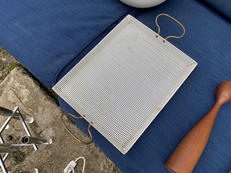 メッシュトレー