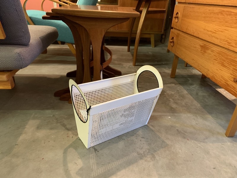 マガジンラック