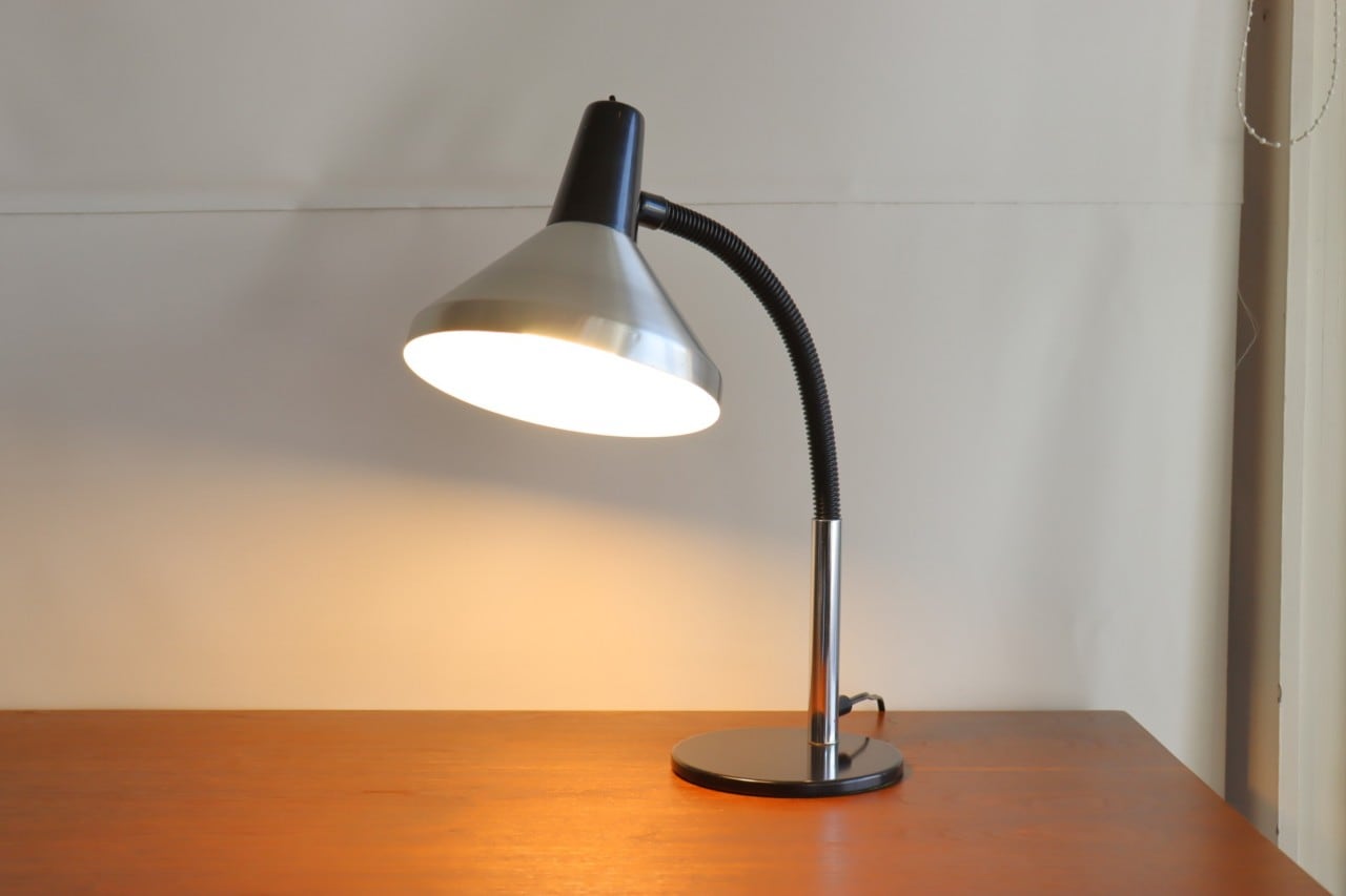 グースネックデスクランプ