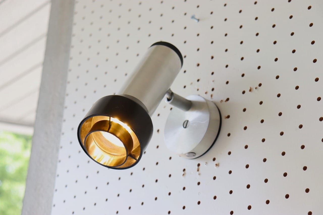 ブラケットランプ