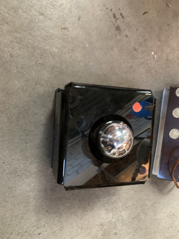 ブラケットランプ