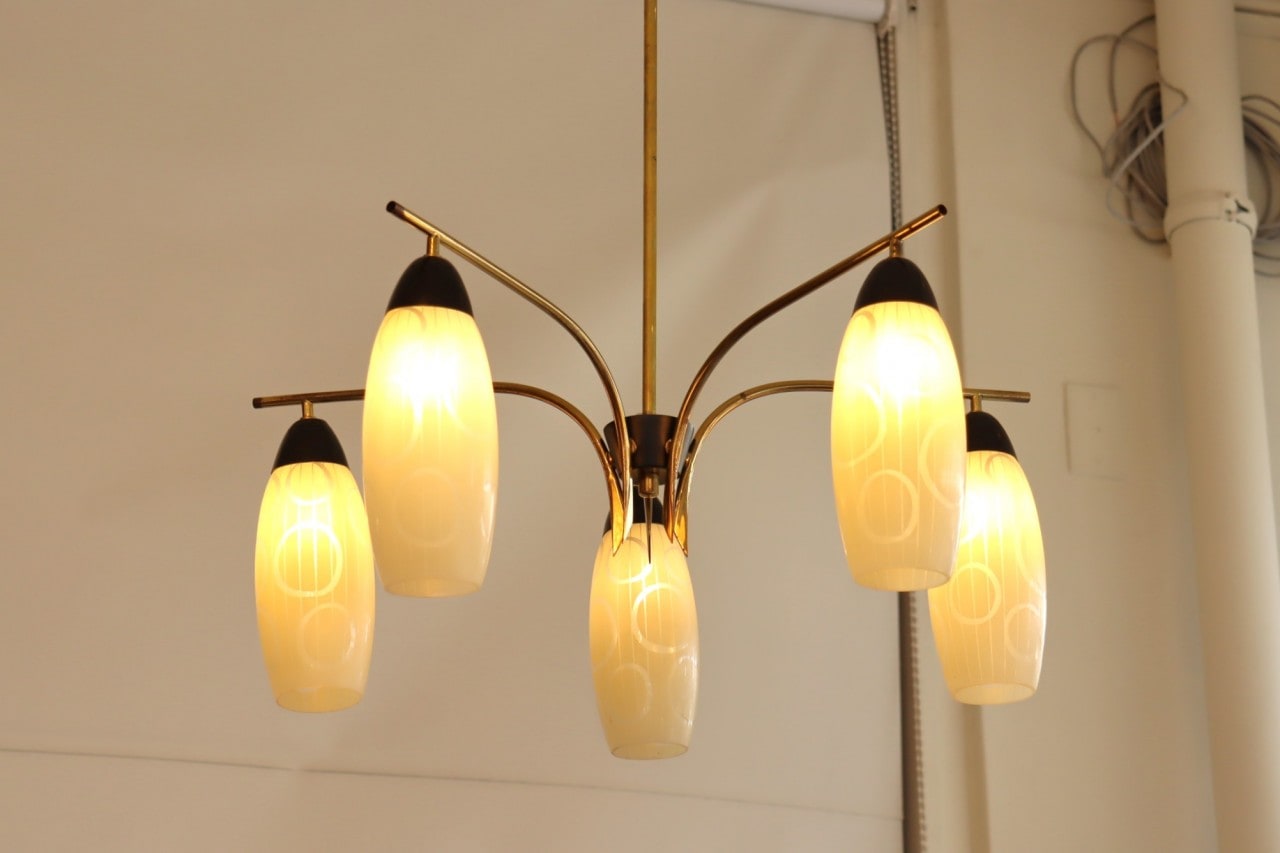 5灯モダンシャンデリア
