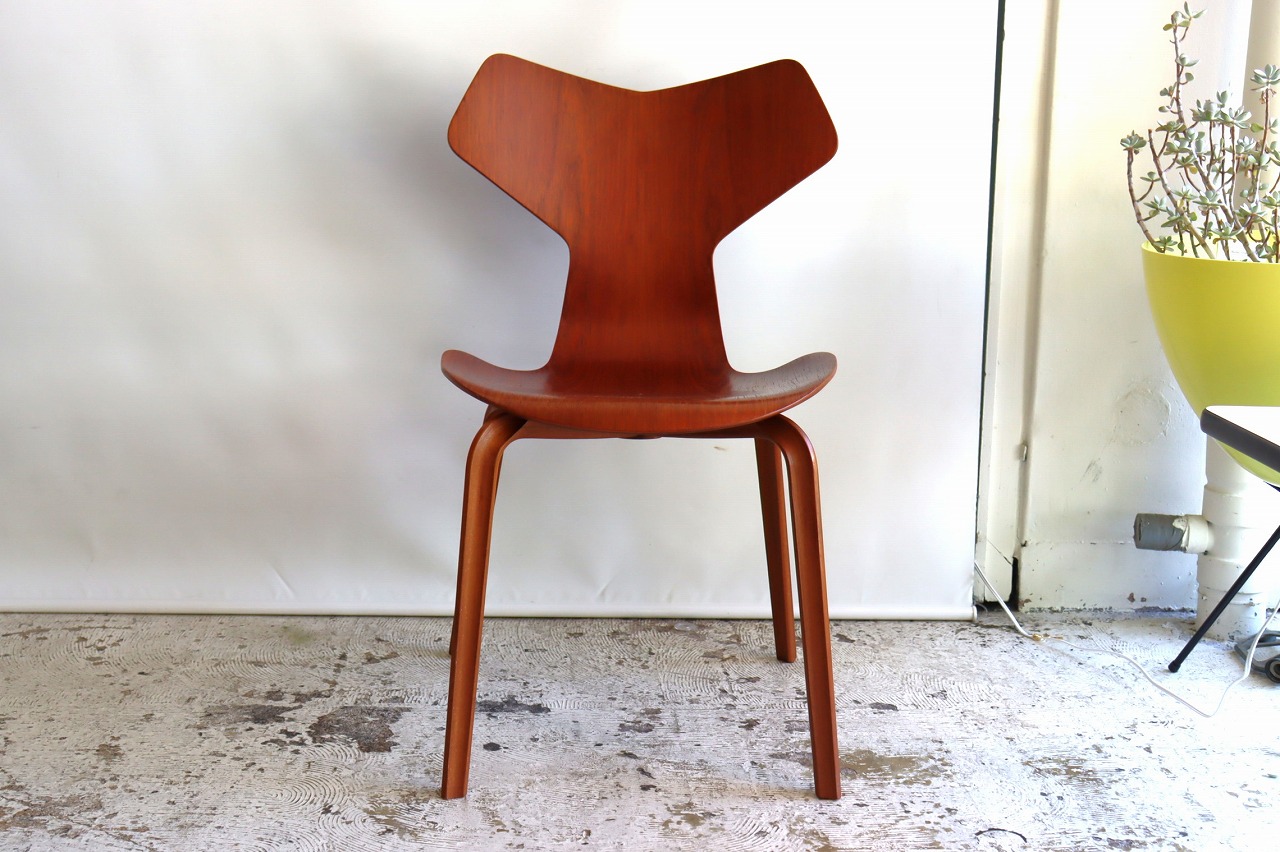 フリッツハンセン社製グランプリチェアC