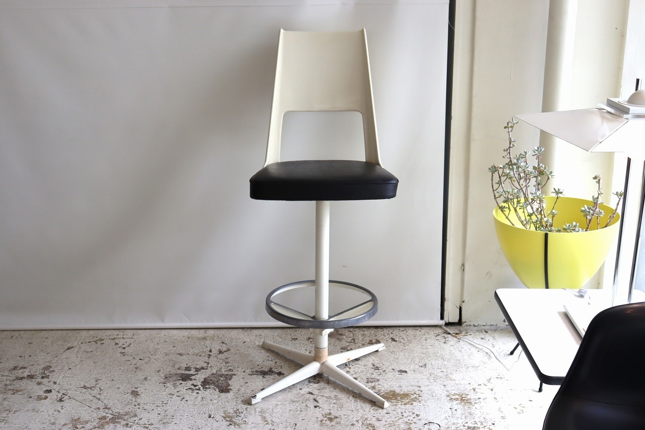 DAYSTROM製カウンターチェア