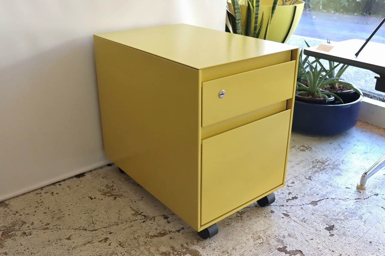 スチールケース社製ファイルキャビネット