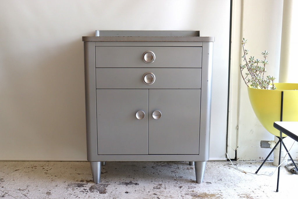 ハミルトン・インダストリーズスチール社製スチールキャビネット