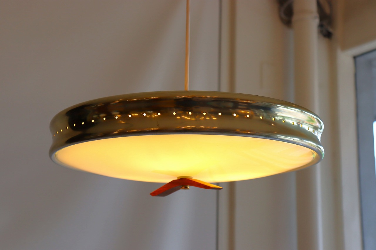 UFOペンダントランプ